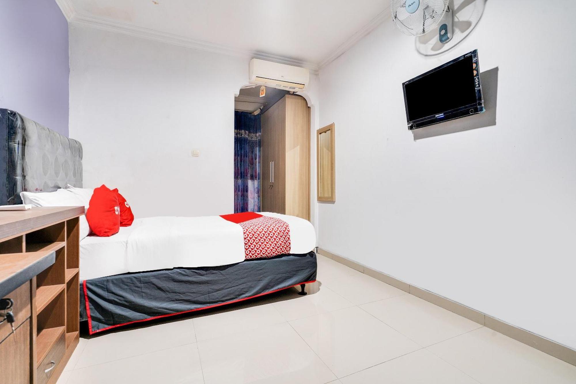 Hotel Oyo Life 91994 Sawerigading Jatinangor Syariah Sayang Exterior foto