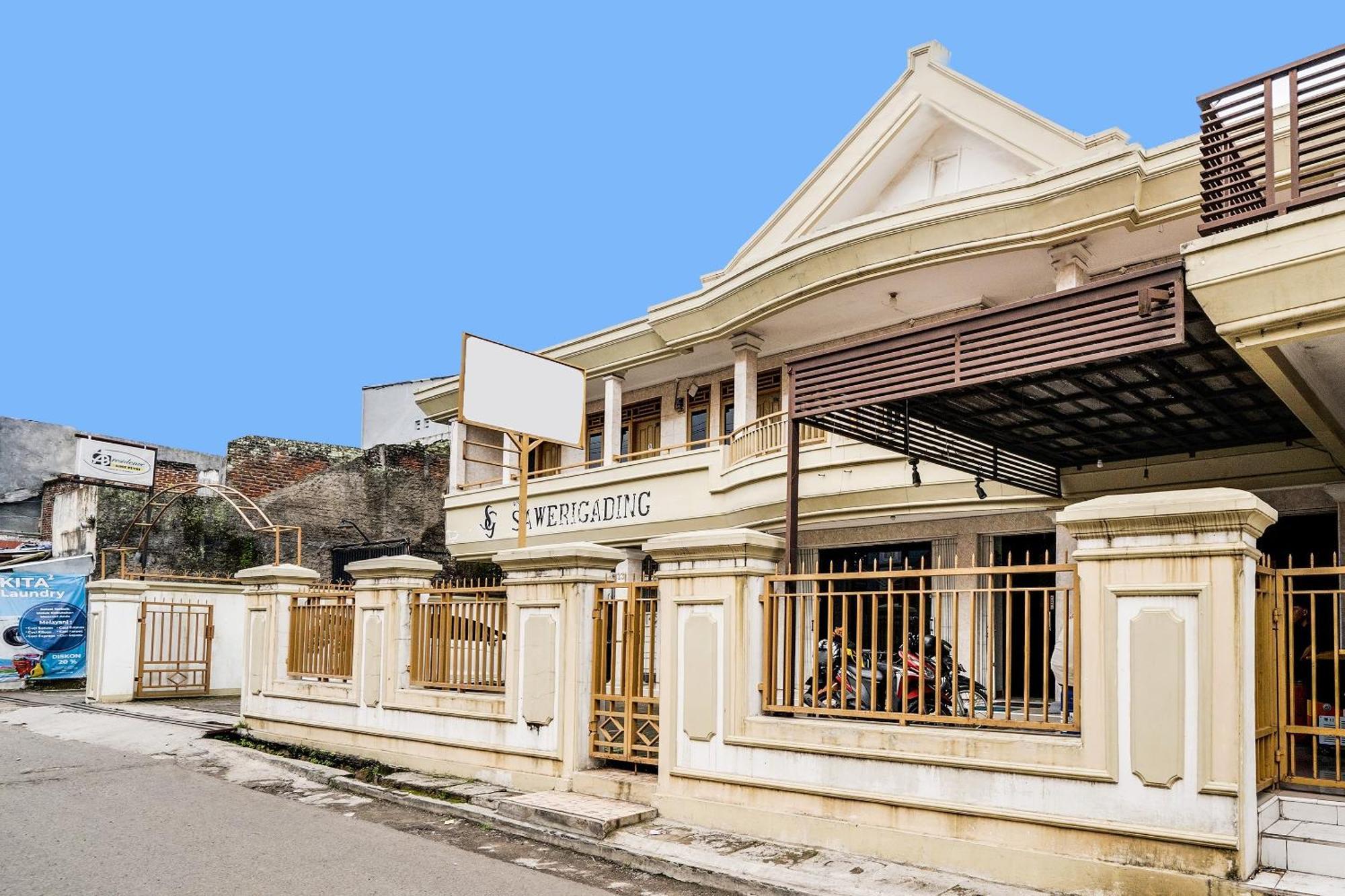 Hotel Oyo Life 91994 Sawerigading Jatinangor Syariah Sayang Exterior foto